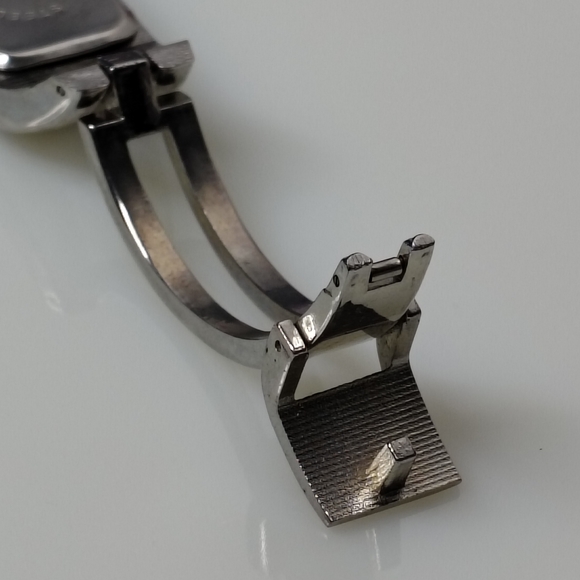 Kimio Black and Silver Quartz Watch - Picture 6 of 9